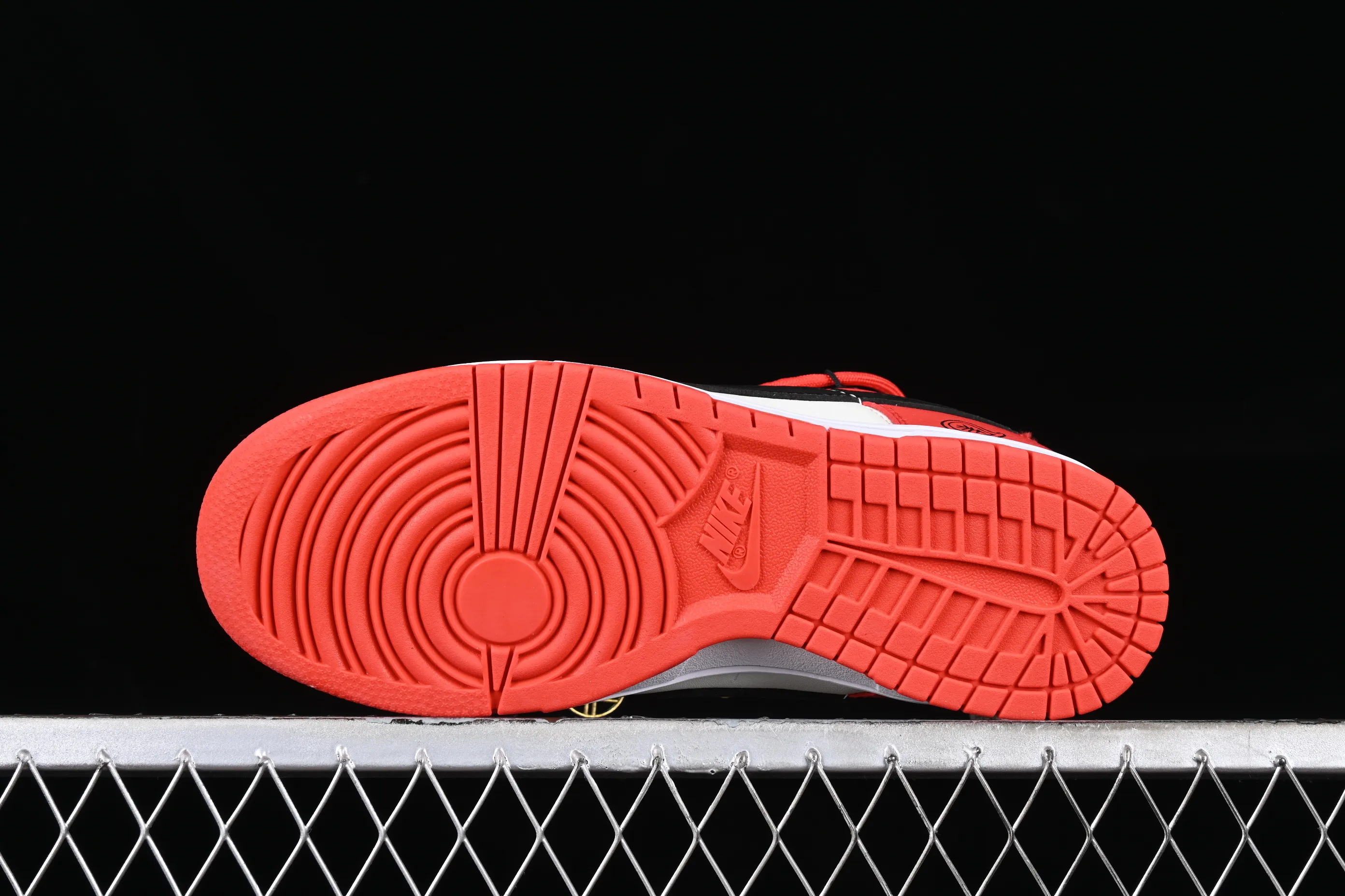 All Categories Nk SB Dunk Series Nk SB Dunk Low Low-top sneakers Nk Dunk Low EMB National trend Good alliance Festive wedding shoes Strappy low-top casual sneakers DD3363-100